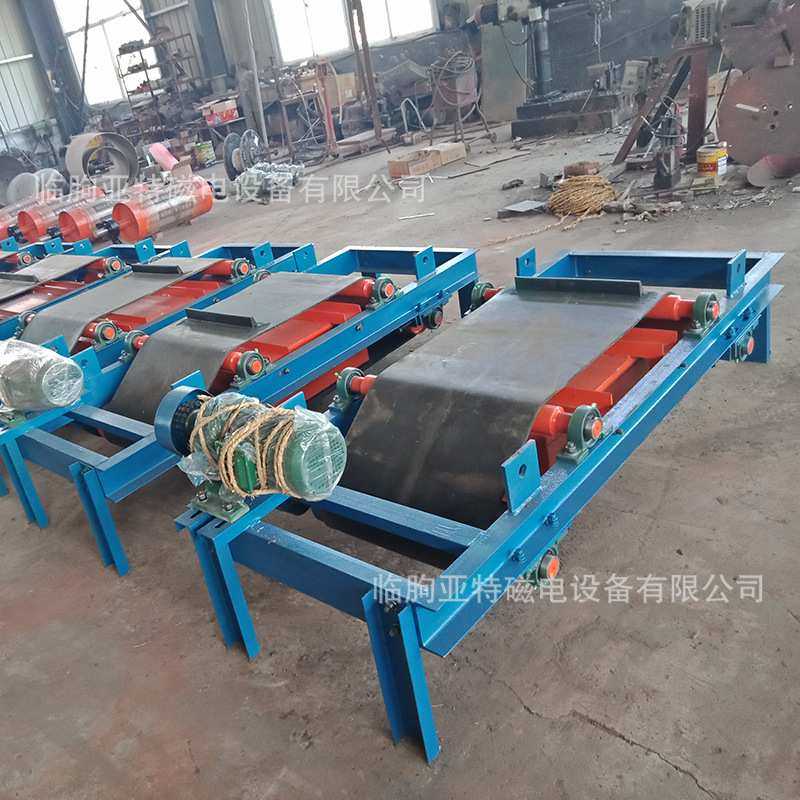 自卸式永磁除铁器 破碎机输送机皮带式物料除铁 自卸式除铁器厂家