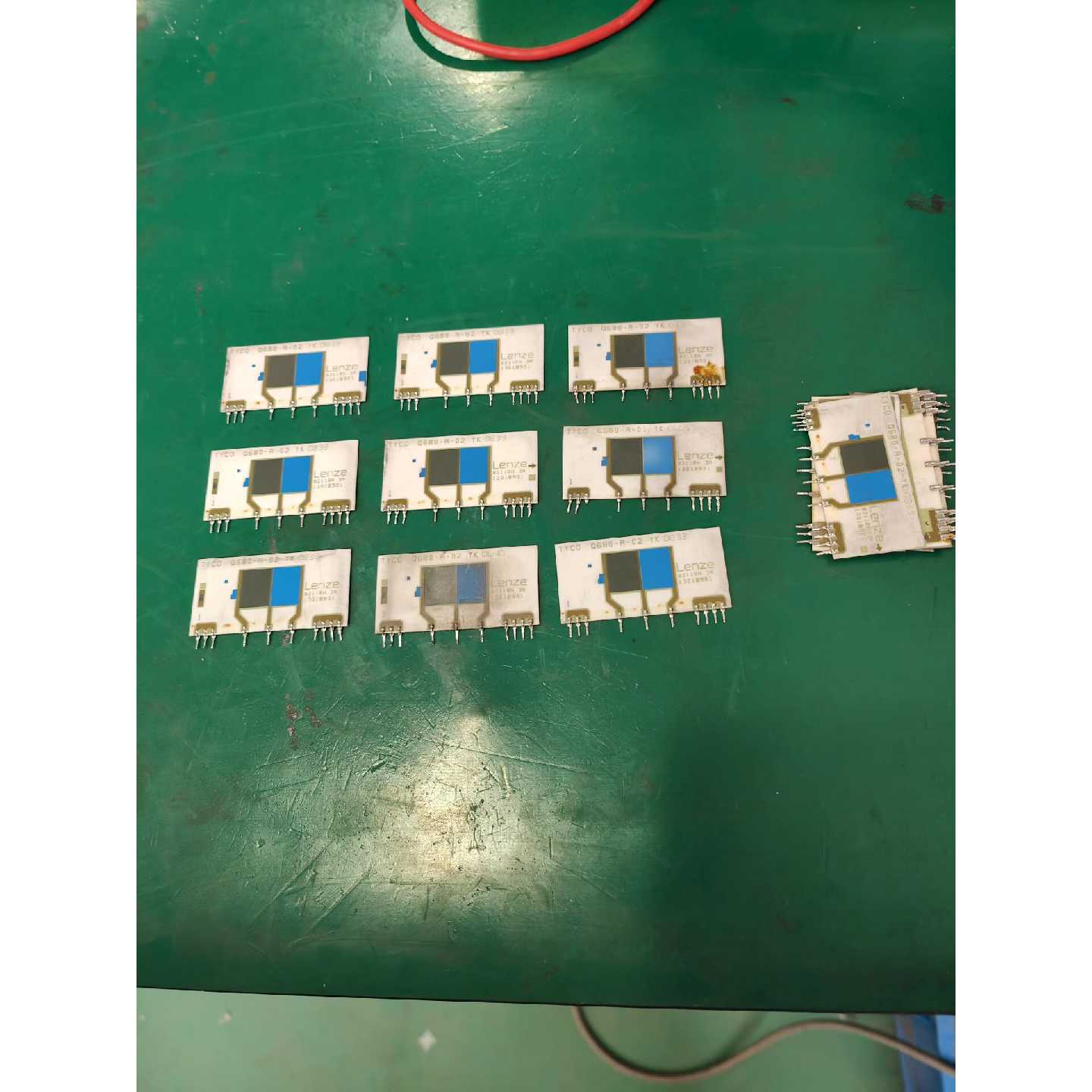 议价-8211RH.3A伦茨9300伺服驱动器驱动板上用的厚膜电阻