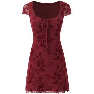 【包邮】法式复古方领蝴蝶结花卉植绒短袖连衣裙收腰显瘦A字短裙