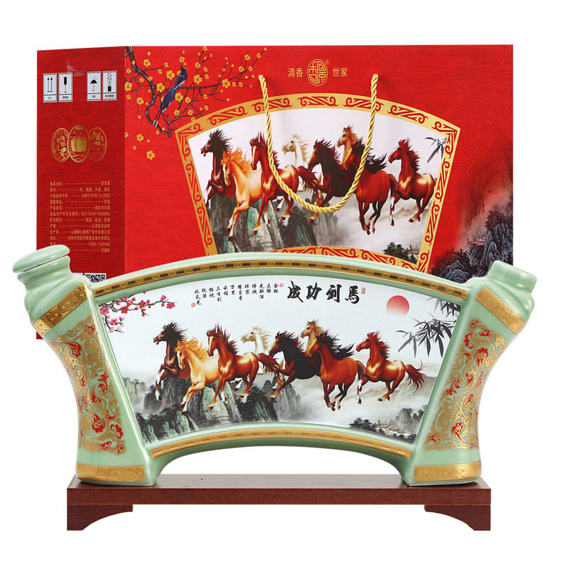 鸿运当头清香型粮食白酒53度1500ml马到功成陶瓷可摆件收藏礼盒酒