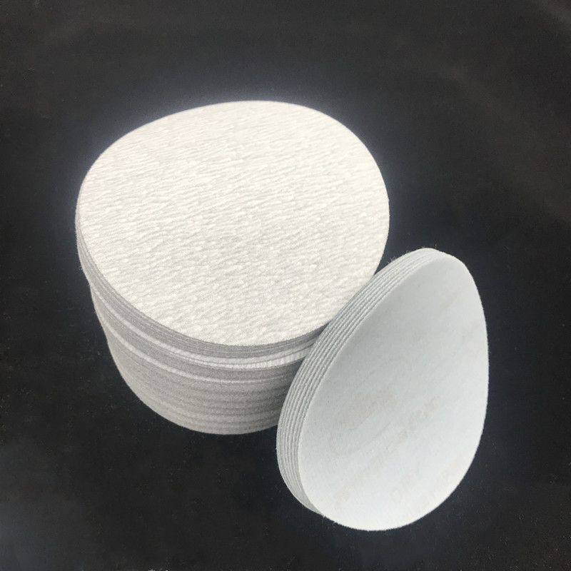 批发5寸125型金牛植绒片白砂砂纸片打磨底漆金属背绒圆盘干砂