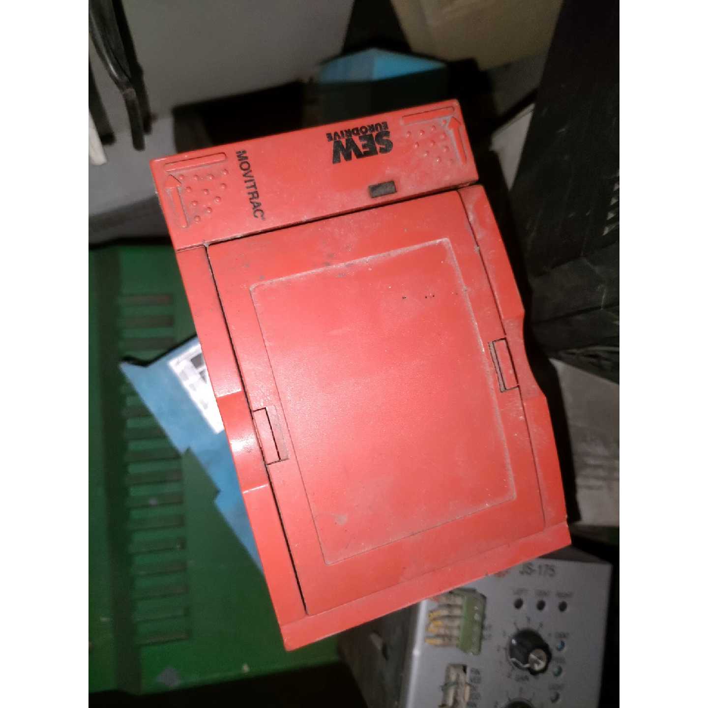 议价-SEW变频器MOVITRAC 31C007-503-4-00