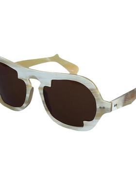 个性异形小众模特走秀大框钥匙花形鼻梁铆钉饰黄白牛角太阳眼镜