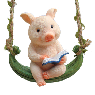 可爱看书小猪秋千挂件卡通动物幼儿园花园庭院阳台树上装饰品摆件