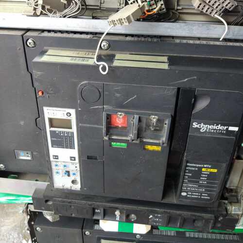 议价原装施耐德框架断路器MTU32H 3200A 3P控制器MTU5.0A抽屉式断