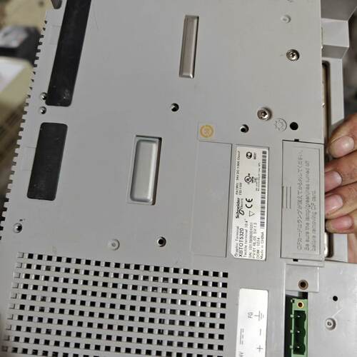 议价xbt0t5320施耐德触摸屏