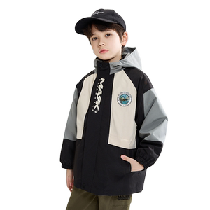 马克华菲拼色外套童装三合一