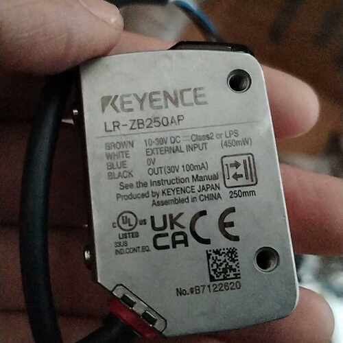 溢价-KEYENCE基恩士激光传感器 LR-ZB250AP