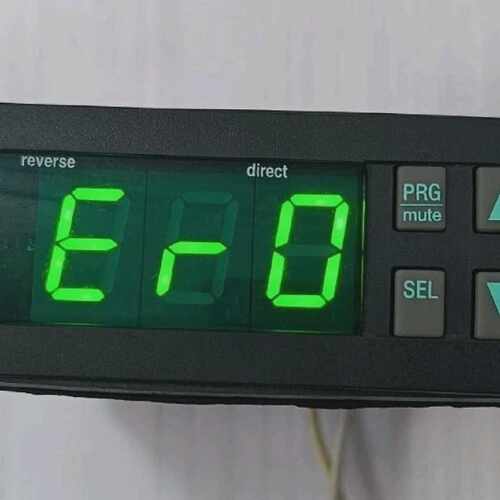 Carel IR32Z00000 Temperature Controller 12-24V REV.1.031 SR