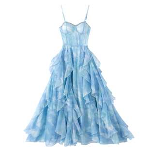 绝美海岛沙滩裙女海边度假超仙长裙法式荷叶边蓝色吊带连衣裙拍照