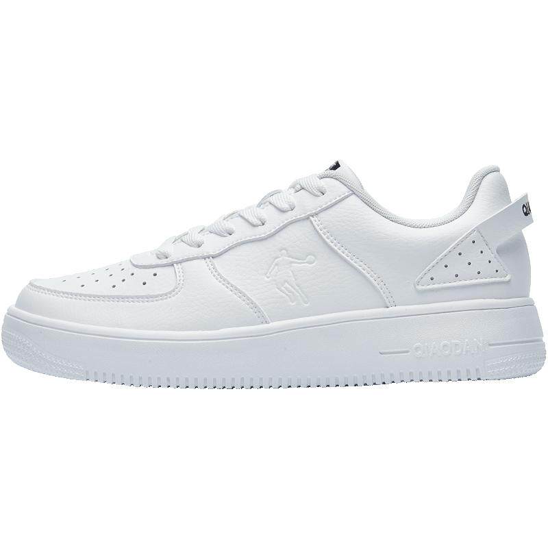 乔丹运动鞋经典板鞋男款春季空军一号青少年百搭小白鞋学生休闲鞋