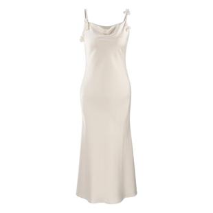 法式气质吊带裙连衣裙女2025新款冬季设计感小众中长款高级感裙子