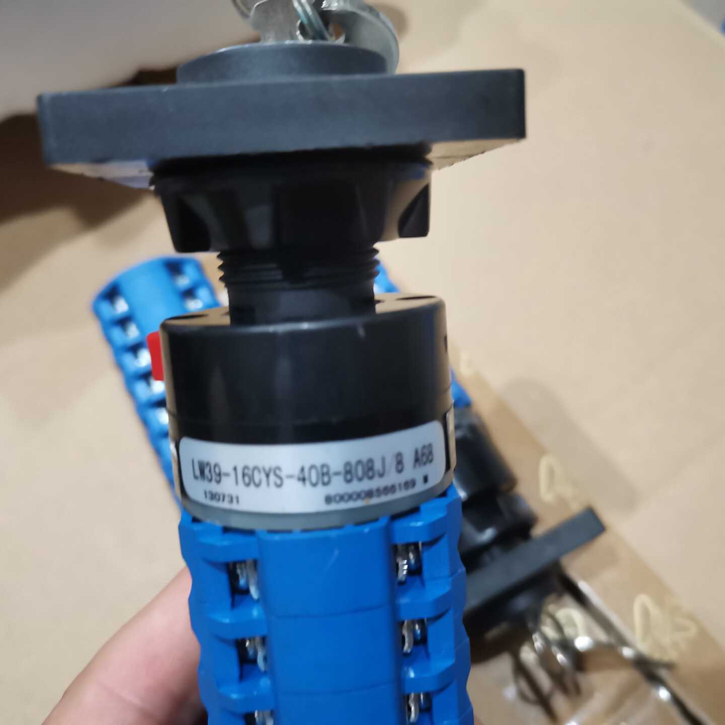 议价--西门子万能转换开关LW39-16B(C),数量3只,全新没包