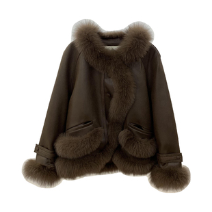 狐狸毛皮草斗篷外套女2025冬季新款麂皮绒鹅绒内胆夹克气质年轻款