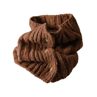 咖色羊毛围巾女款2025新款冬羊绒三角围脖护颈高级感配大衣的女士