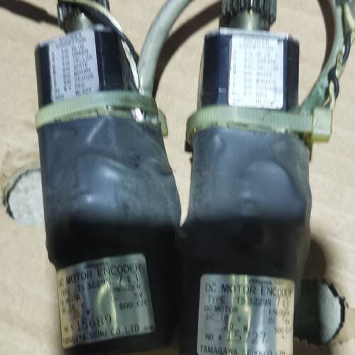 议价TS3229N 7 E 3多摩川伺服马达20W DC MOT维修