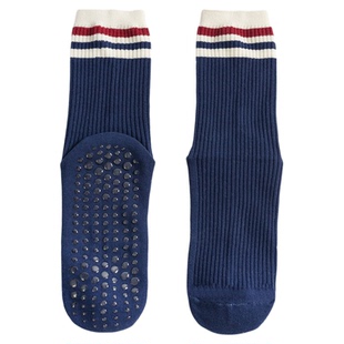 条纹瑜伽袜女普拉提防滑点胶中筒袜百搭专业运动健身长袜配鲨鱼裤