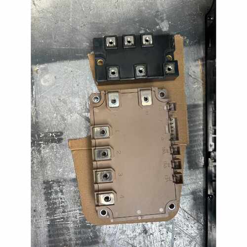 议价富士模块7MBI100U4S120B54..DFA10维修