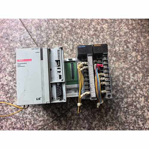 询价下单LS XGT系列PLC模块一套，XGP-ACF1电源模块、X
