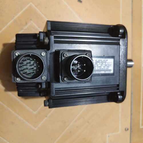 溢价-850w安川伺服电机SGMGH-09ACA61，，成