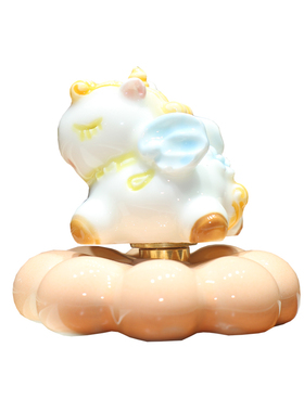 可爱小马陶瓷汽车桌面茶宠摆件