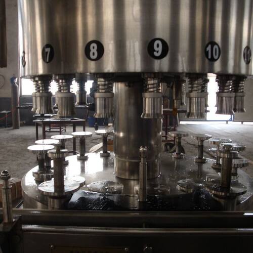 工厂批发白酒高精度灌装机 流量计定量灌装机WTGCP-12A液体灌装机