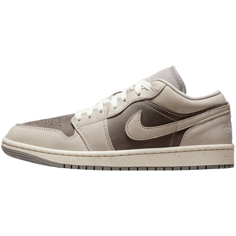 NIKE耐克女子AIR JORDAN 1低帮板鞋复古篮球鞋IB7011-001