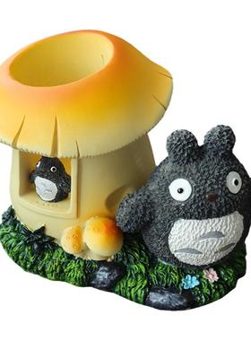 大蘑菇可爱风儿童房女孩学生笔筒