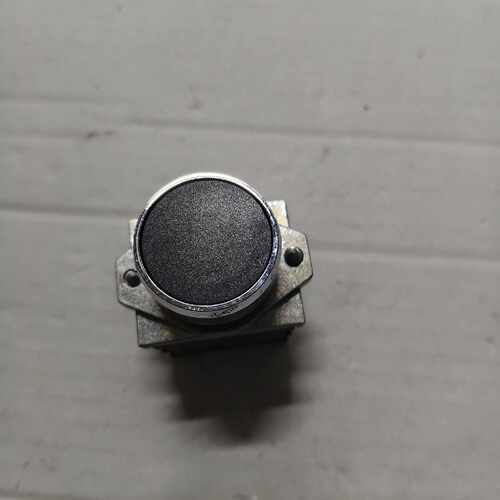 APT PB1-F-C10 AC600V 10A 按钮开关 工业电气控制
