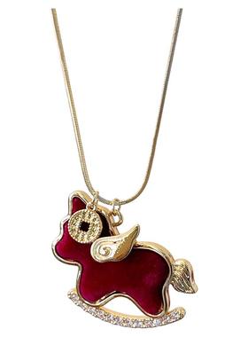 红色丝绒小马吊坠项链高级感配饰