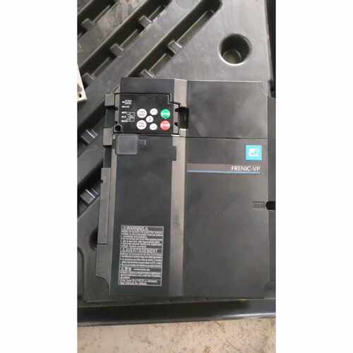 富士F2S-3.7KW重载变频器一台，成色可以，功能包好，详议价