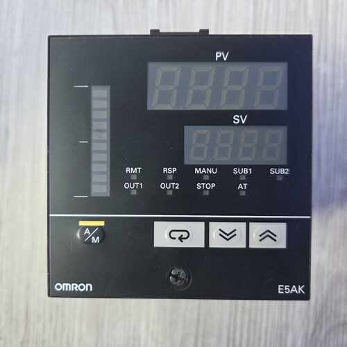 E5AK-PRR2-500 温控器 4路输出