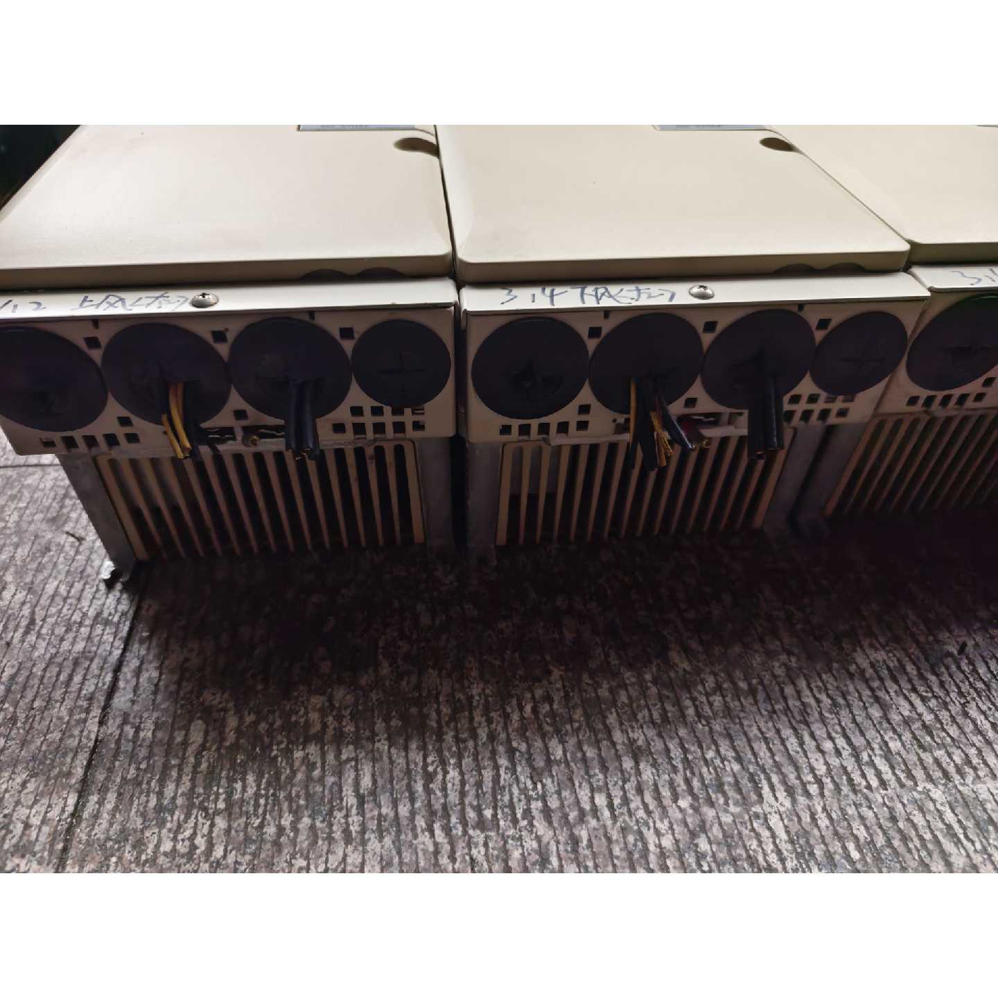 议价安川V1000变频器15KW/18.5KW