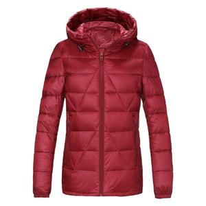 雪中飞2024年新款薄款羽绒服女款连帽短款轻薄大码外套妈妈秋冬装