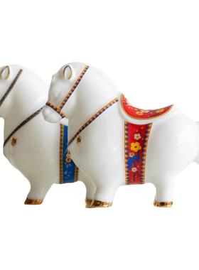 陶瓷马摆件可定制LOGO