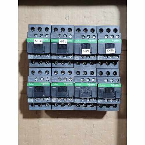 〔议价-可维修〕施耐德LC1D25 32BD接触器 新款黑色 线圈电压DC2