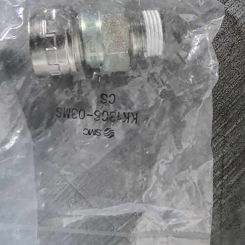 议价全新原装SMC快接头 KK130S-03MS，3个出，未维修