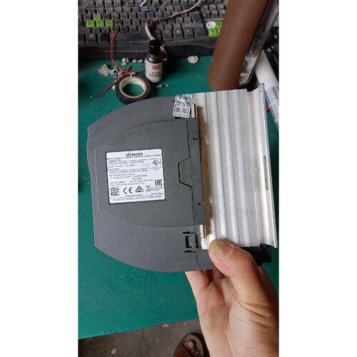 议价5158#，3KW380V，西门子V20变频器，型号6SL3