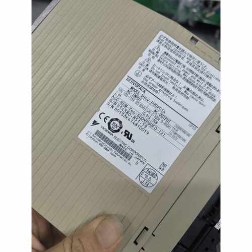 询价SGDV-R90F01A，安川100W驱动器，
