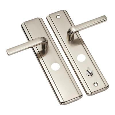 盼盼老式防盗门圆孔把手