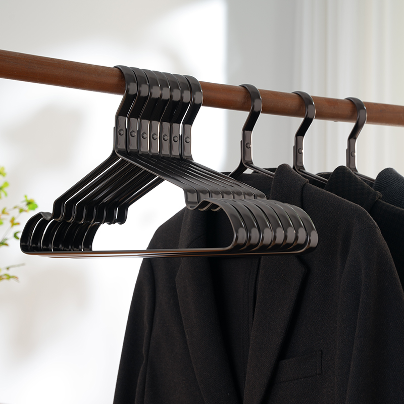 太空铝合金衣架家用挂衣防滑无痕加长衣挂男士黑色金属晾衣服撑子