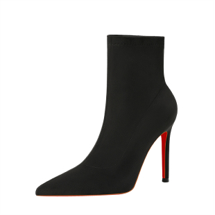 高跟短靴女2026年秋冬季新款红底性感细跟尖头黑色绒面弹力瘦瘦靴