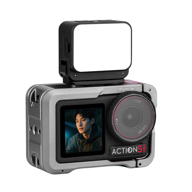 适用大疆Action4/5Pro运动相机磁吸快拆补光灯迷你拍摄打光灯配件