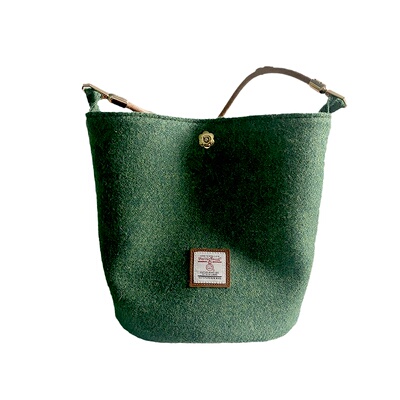 哈里斯粗花呢斜挎水桶包