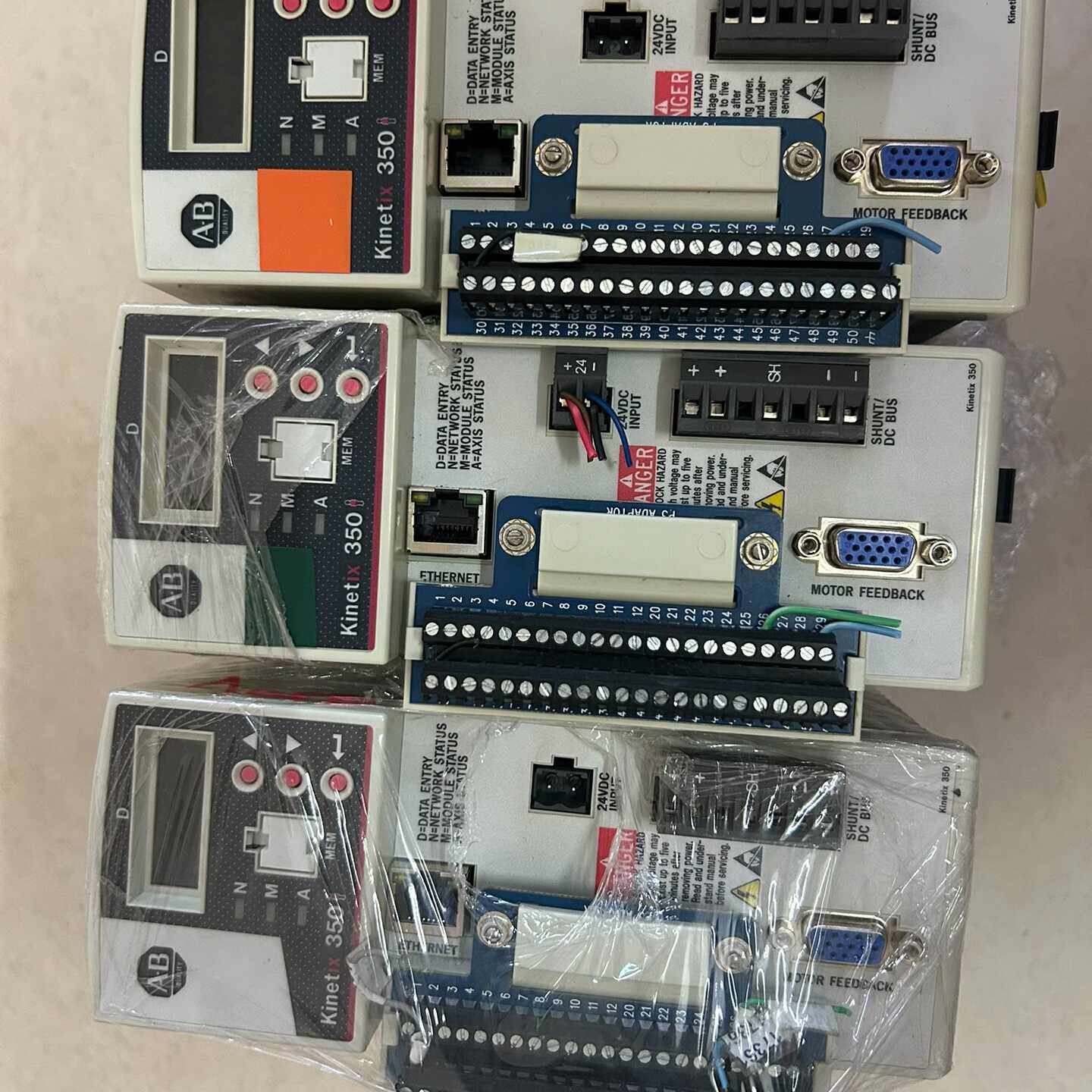 【议价】AB驱动器2097-V32PR2-LM，功能正常，成色如图所适用