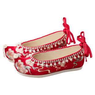 中式秀禾婚鞋女冬季搭配汉服鞋子成人平底古风绣花鞋古装布鞋国风