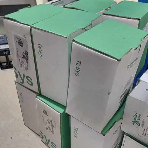 议价施耐德LP1D8000接触器，直流线圈DC24V，4极接触器维修