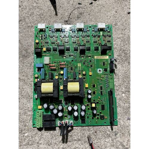 议价丹佛斯变频器电源板型号130B606012DT15R维修