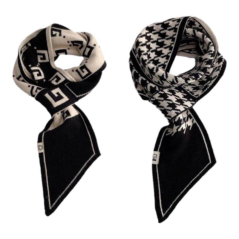 小围巾女款爆款2025新款围脖护颈女秋冬季保暖洋气加厚高档披肩