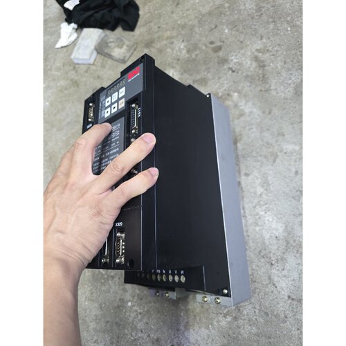 议价凯恩帝ZD210-43P7E2主轴驱动器总线款。二正常